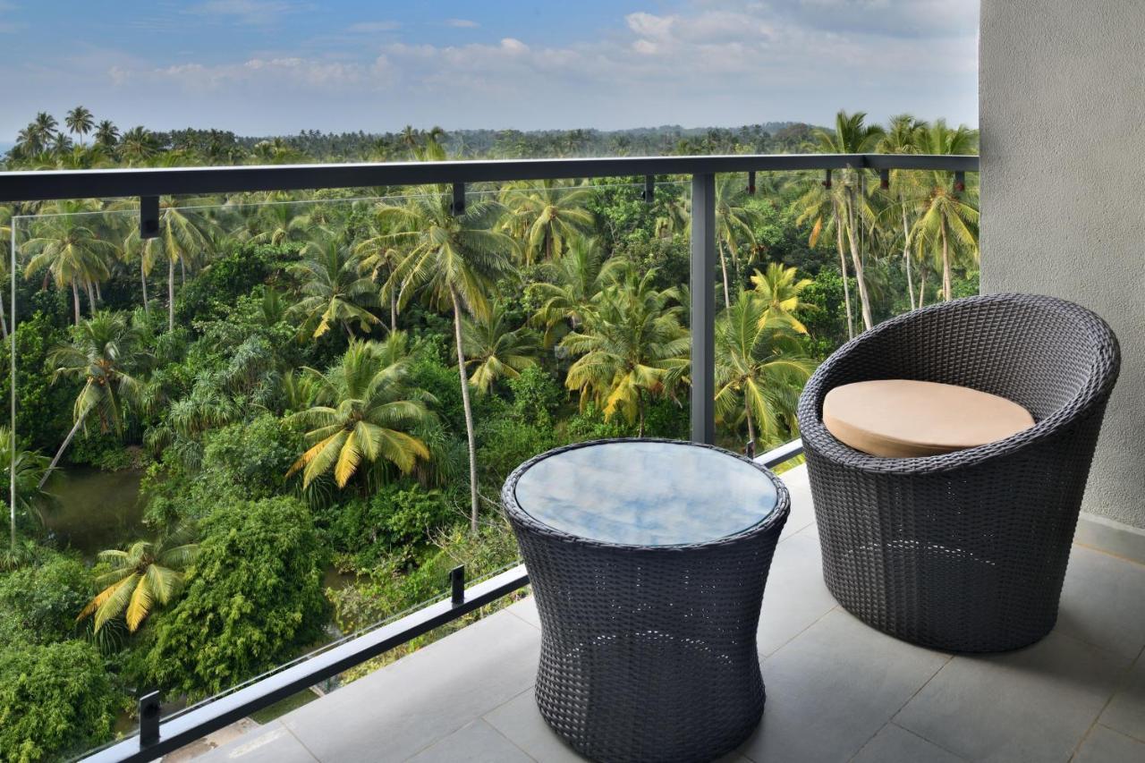 Sheraton Kosgoda Turtle Beach Resort Esterno foto